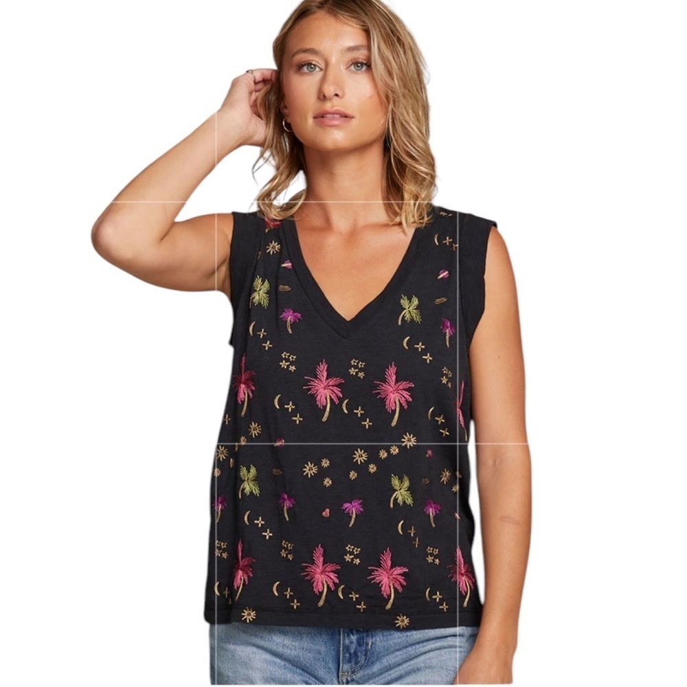 NEW CHASER Rolled‎ Armhole V Neck Muscle Tank Embroidered Night Palm Size Small
